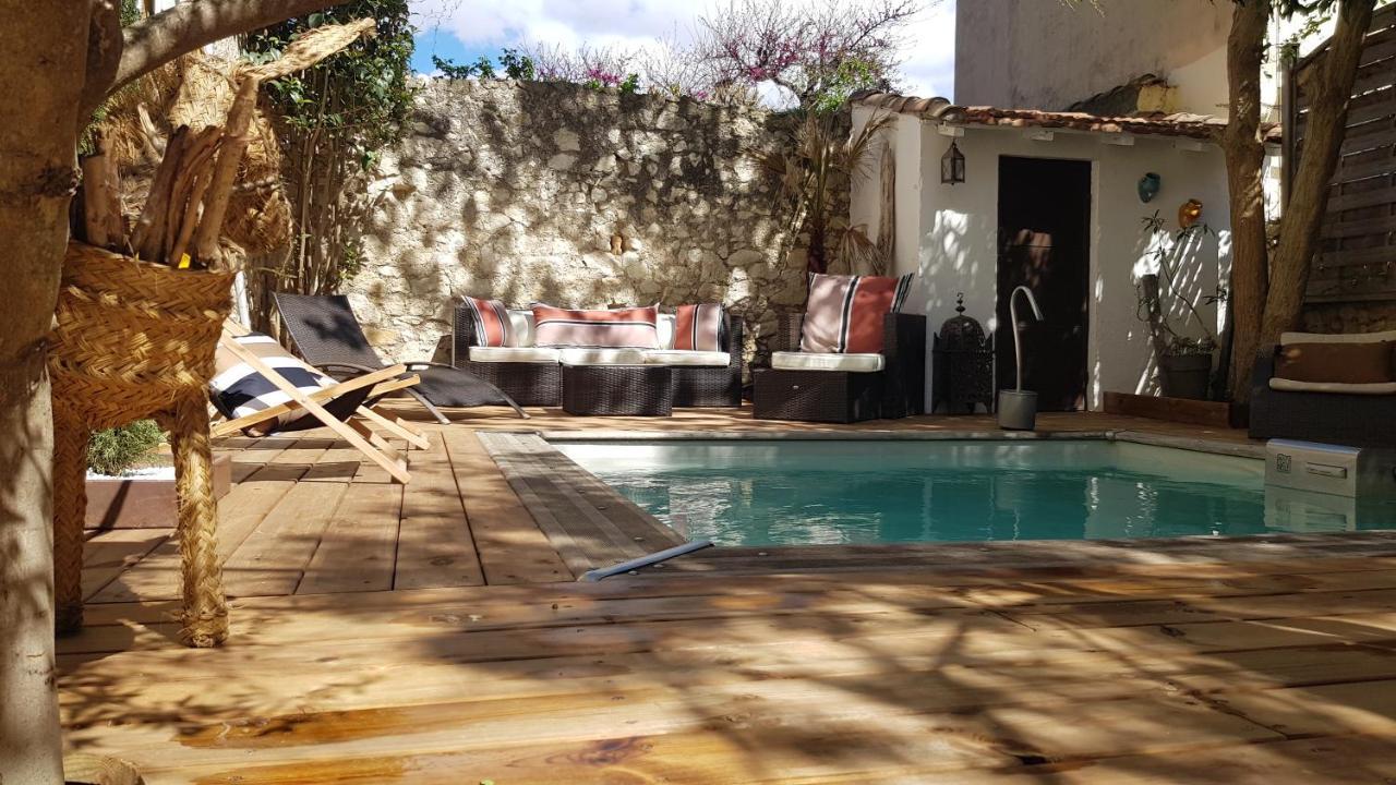 La Demeure Du Pressoir Bed & Breakfast Cuxac-d'Aude Exterior photo