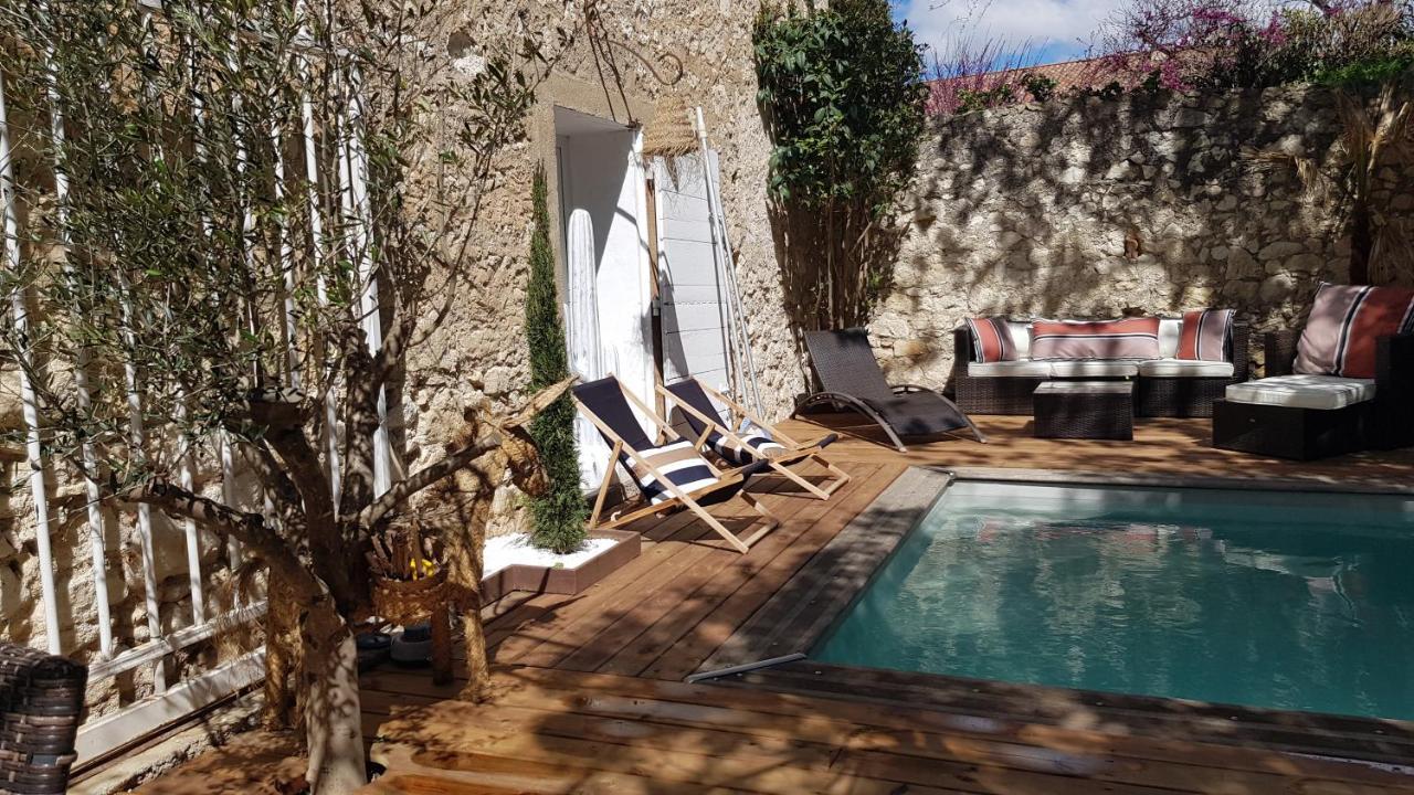 La Demeure Du Pressoir Bed & Breakfast Cuxac-d'Aude Exterior photo